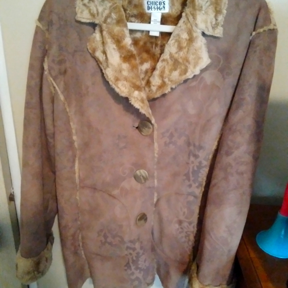 CHICOS size 1 posh suede and fur coat